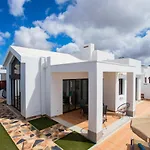 Casa Maurizio - Heated Pool, Hot Tub & Hammam