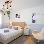 Casa Maurizio - Heated Pool, Hot Tub & Hammam Villa *
