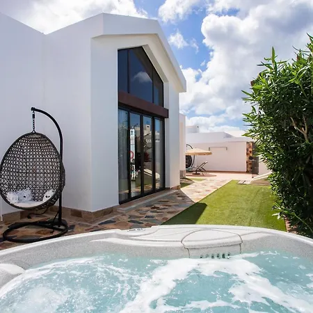 Casa Maurizio - Heated Pool, Hot Tub & Hammam * Playa Blanca (Lanzarote)