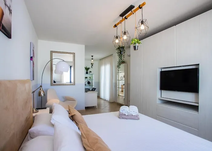 וילה Casa Maurizio - Heated Pool, Hot Tub & Hammam