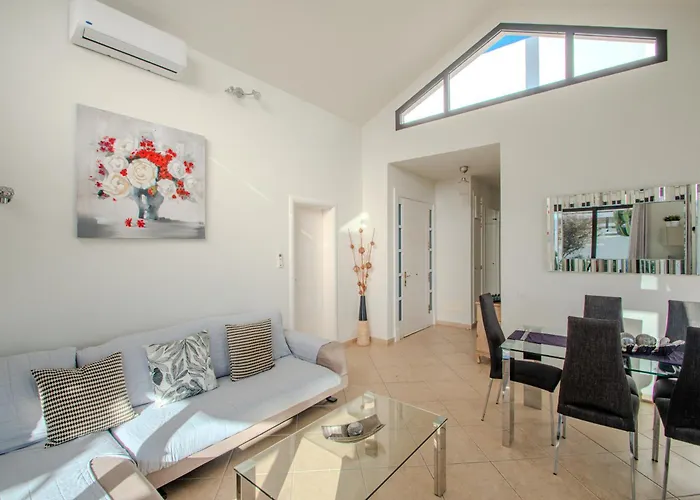 Casa Maurizio - Heated Pool, Hot Tub & Hammam